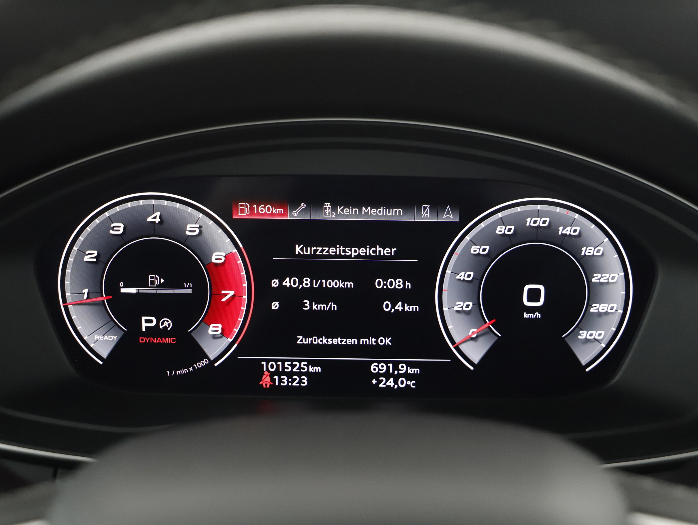 Audi A5 Cabriolet 40 2.0 TFSI MHEV S-Line | Bild 11 von 22
