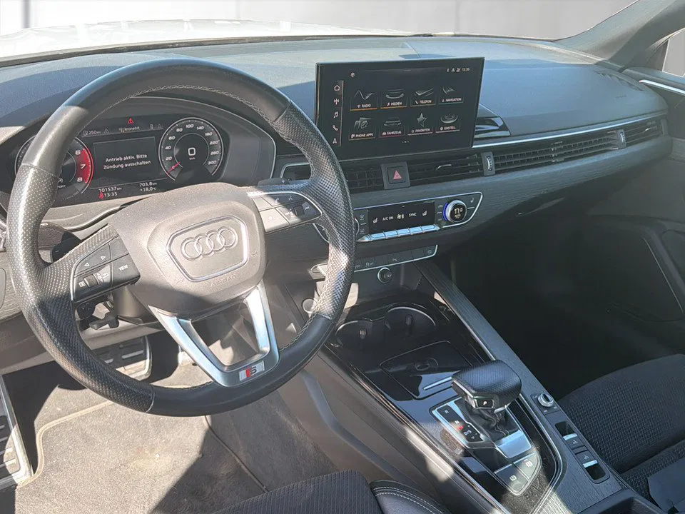 Audi A5 Cabriolet 40 2.0 TFSI MHEV S-Line | Bild 9 von 20