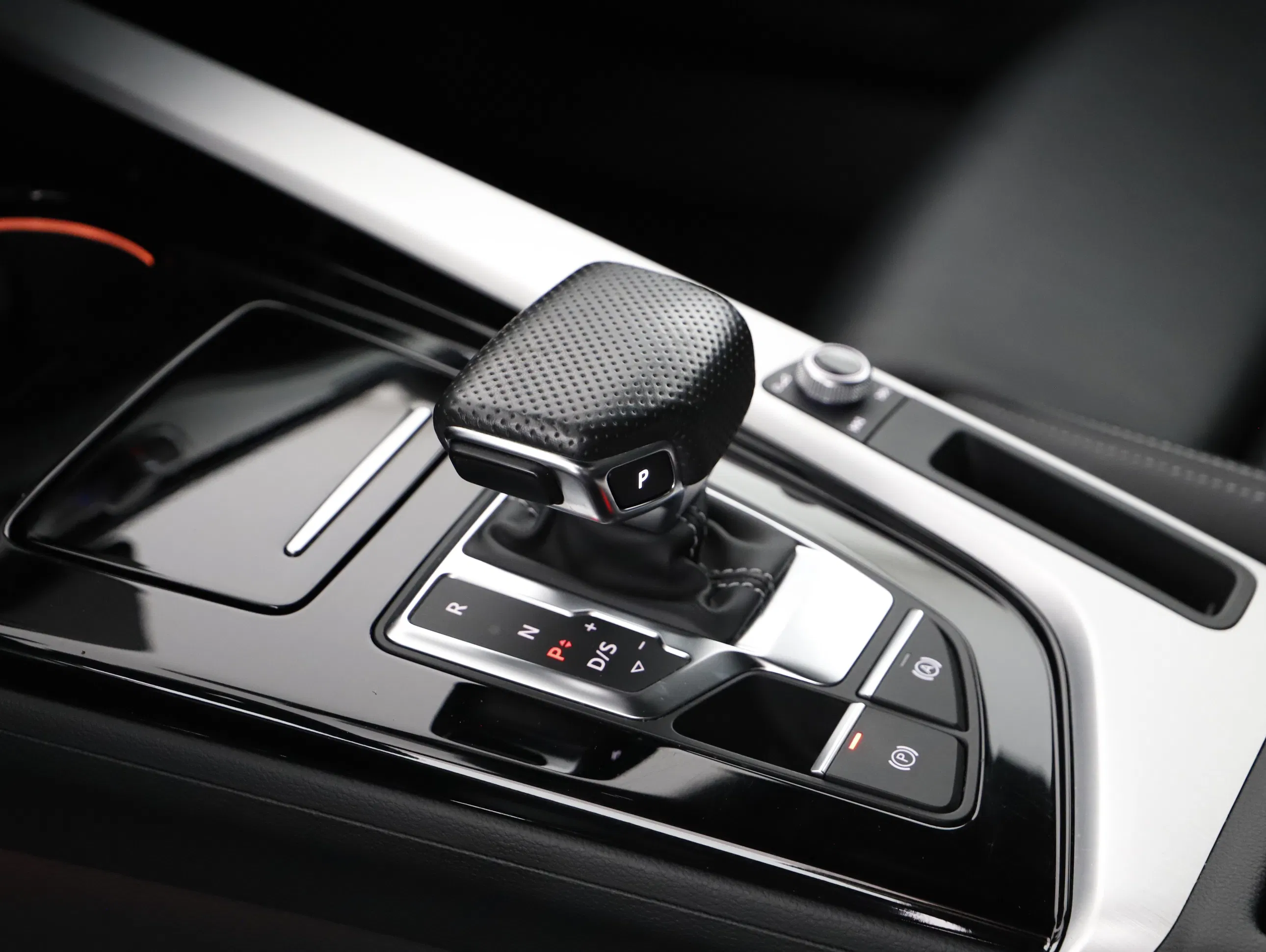 Audi A5 Sportback 40 2.0 TDI quattro S-Line | Bild 6 von 24