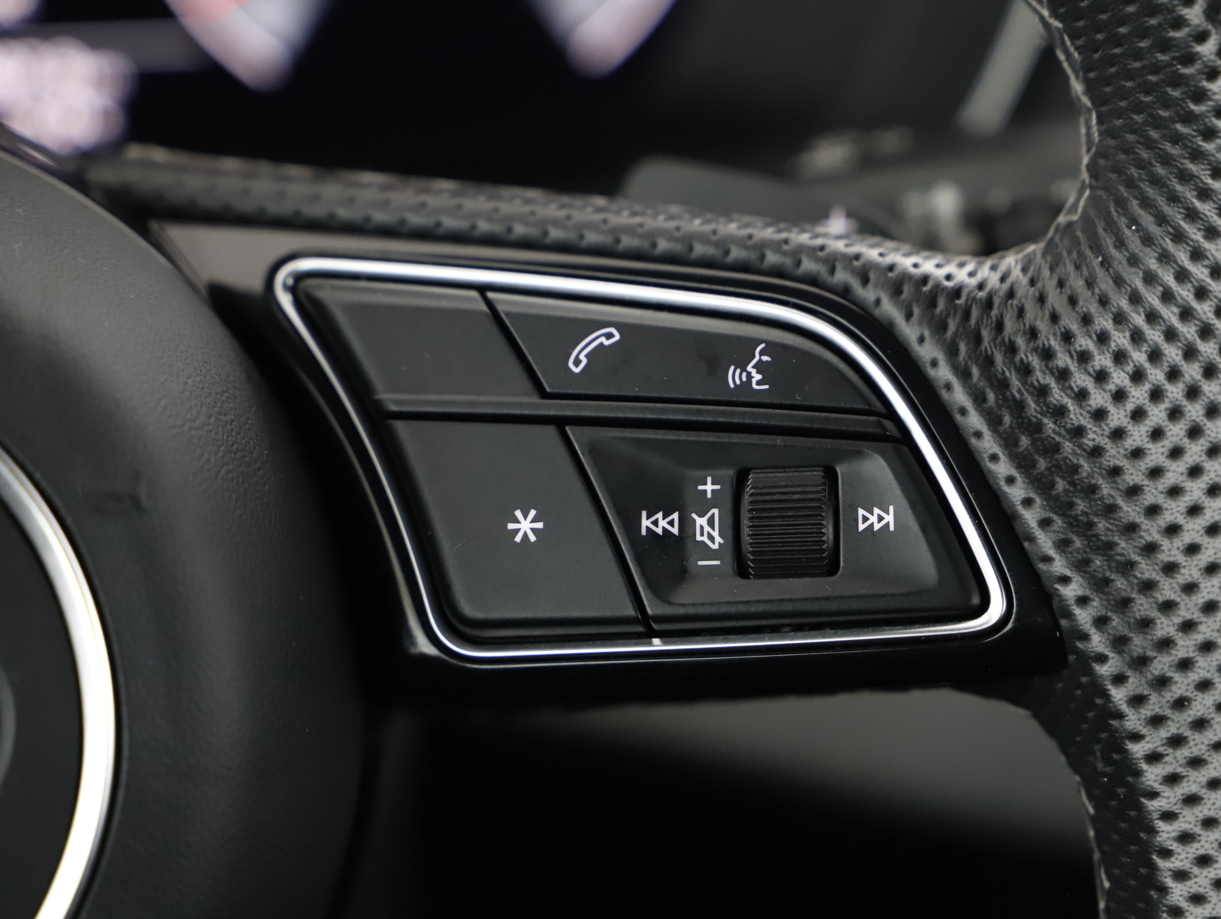 Audi A5 Cabriolet 35 2.0 TDI (M-H) advanced | Bild 12 von 22