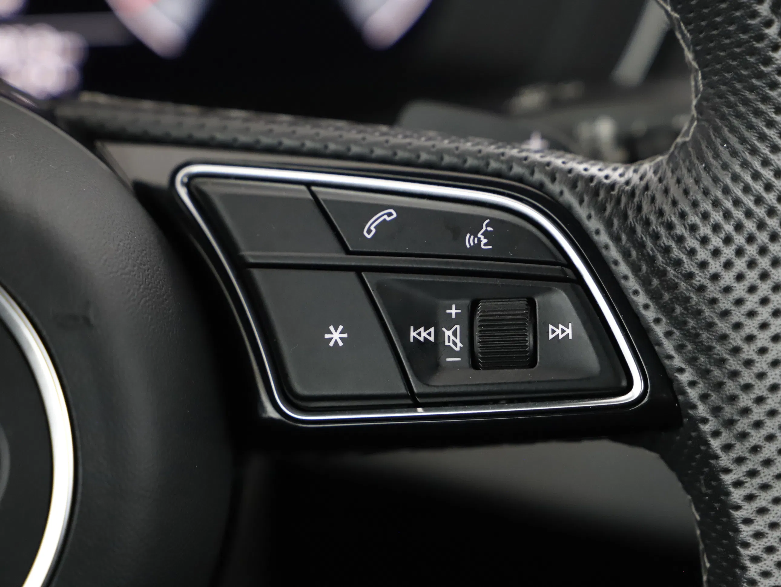 Audi A5 Cabriolet 35 2.0 TDI (M-H) advanced | Bild 12 von 22