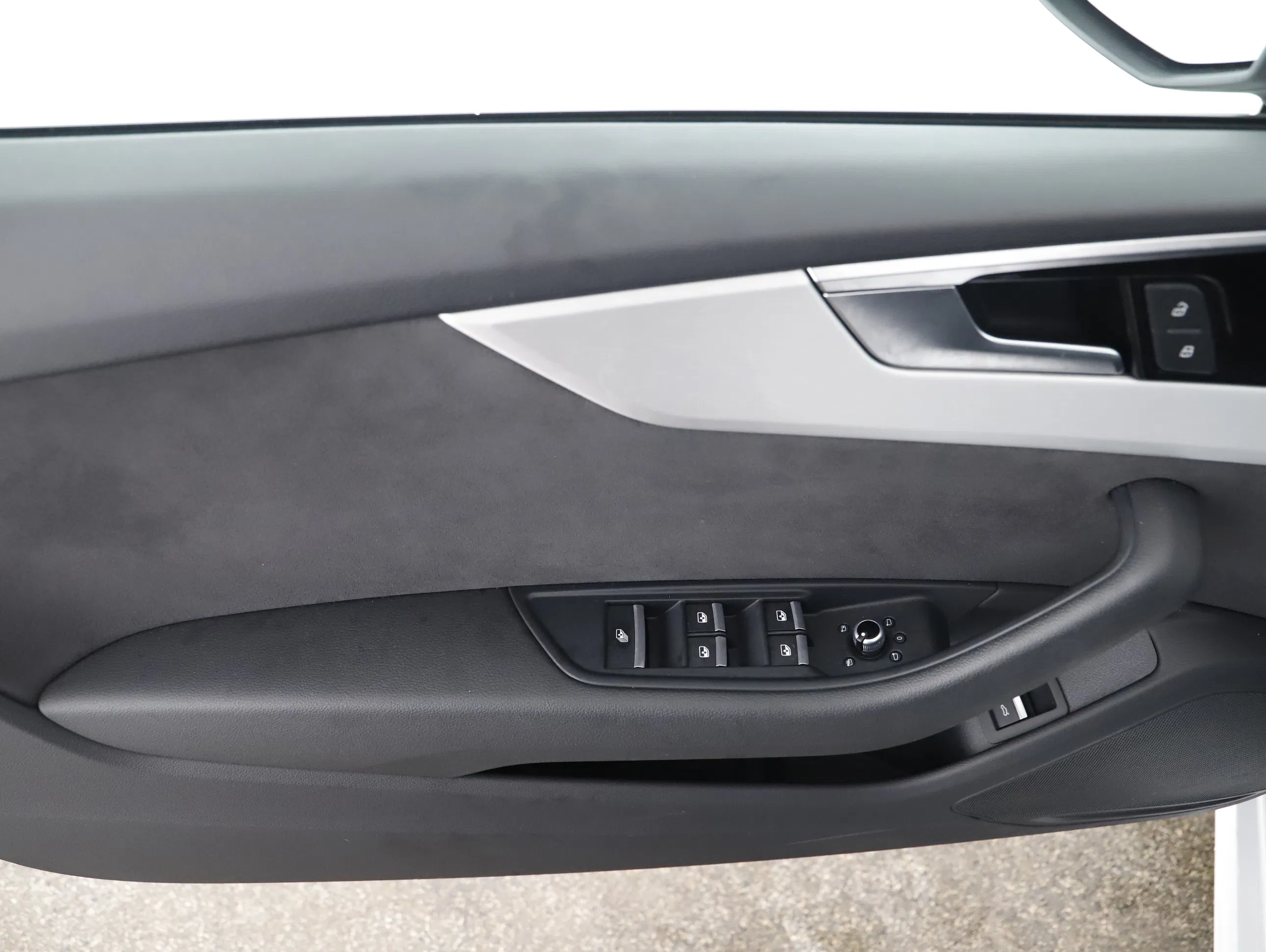 Audi A5 Cabriolet 35 2.0 TDI (M-H) advanced | Bild 15 von 22