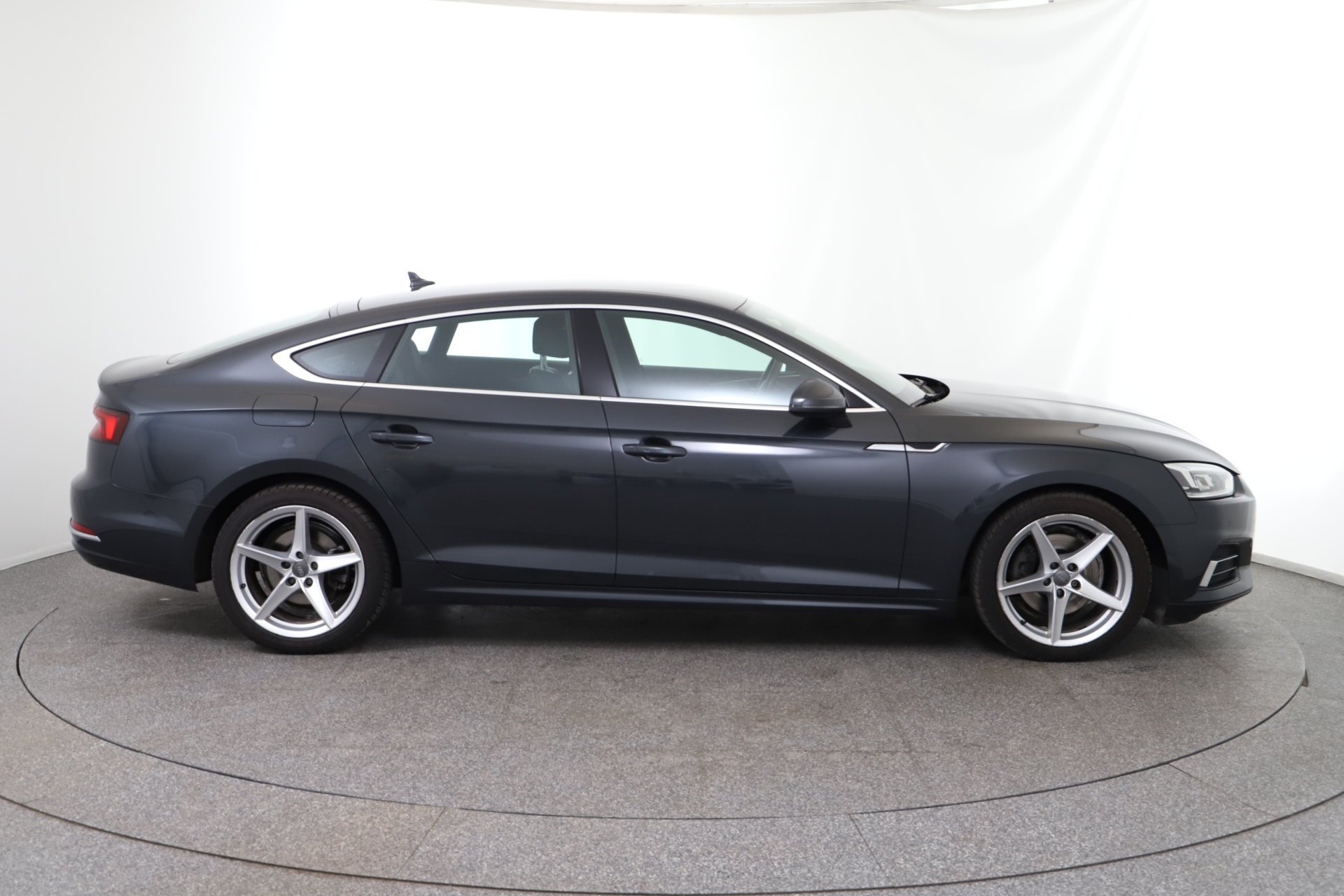 Audi A5 Sportback 30 TDI advanced | Bild 4 von 27