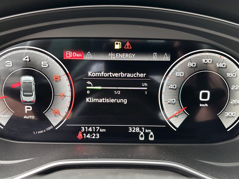 Audi A5 Cabriolet 40 2.0 TFSI MHEV quattro S-Line | Bild 13 von 23