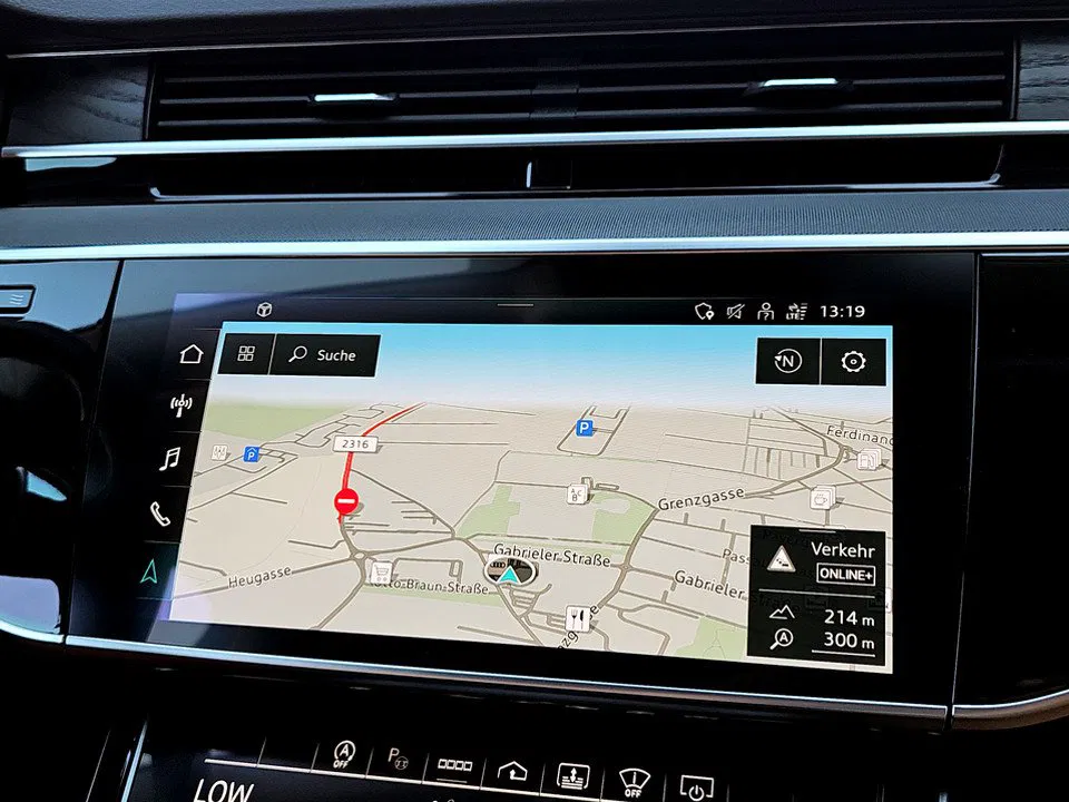 Audi A8 L 50 TDI quattro | Bild 18 von 27