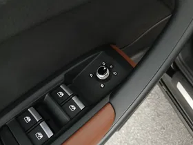 Audi Q5 30 2.0 TDI | Thumbnail 12 von 31