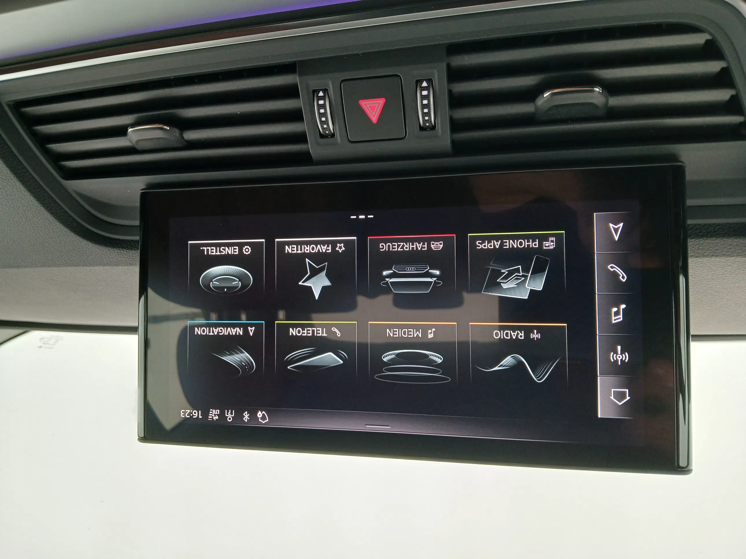 Audi Q5 30 2.0 TDI | Bild 20 von 31