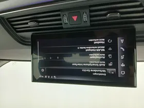 Audi Q5 30 2.0 TDI | Thumbnail 24 von 31