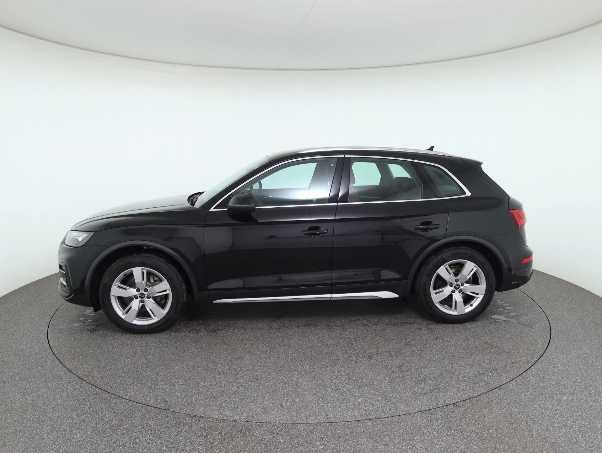 Audi Q5 30 2.0 TDI | Bild 9 von 31
