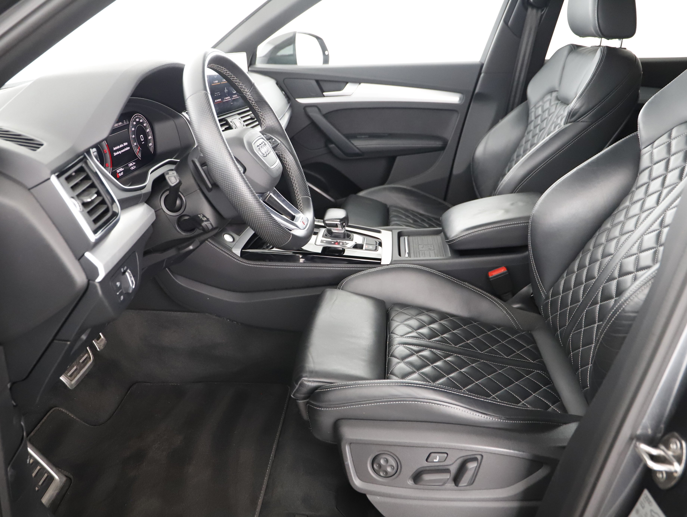 Bild eines Audi Q5 40 2.0 TDI quattro S-Line