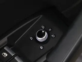 Audi Q5 Sportback 55 2.0 TFSI e quattro S-Line | Thumbnail 13 von 23