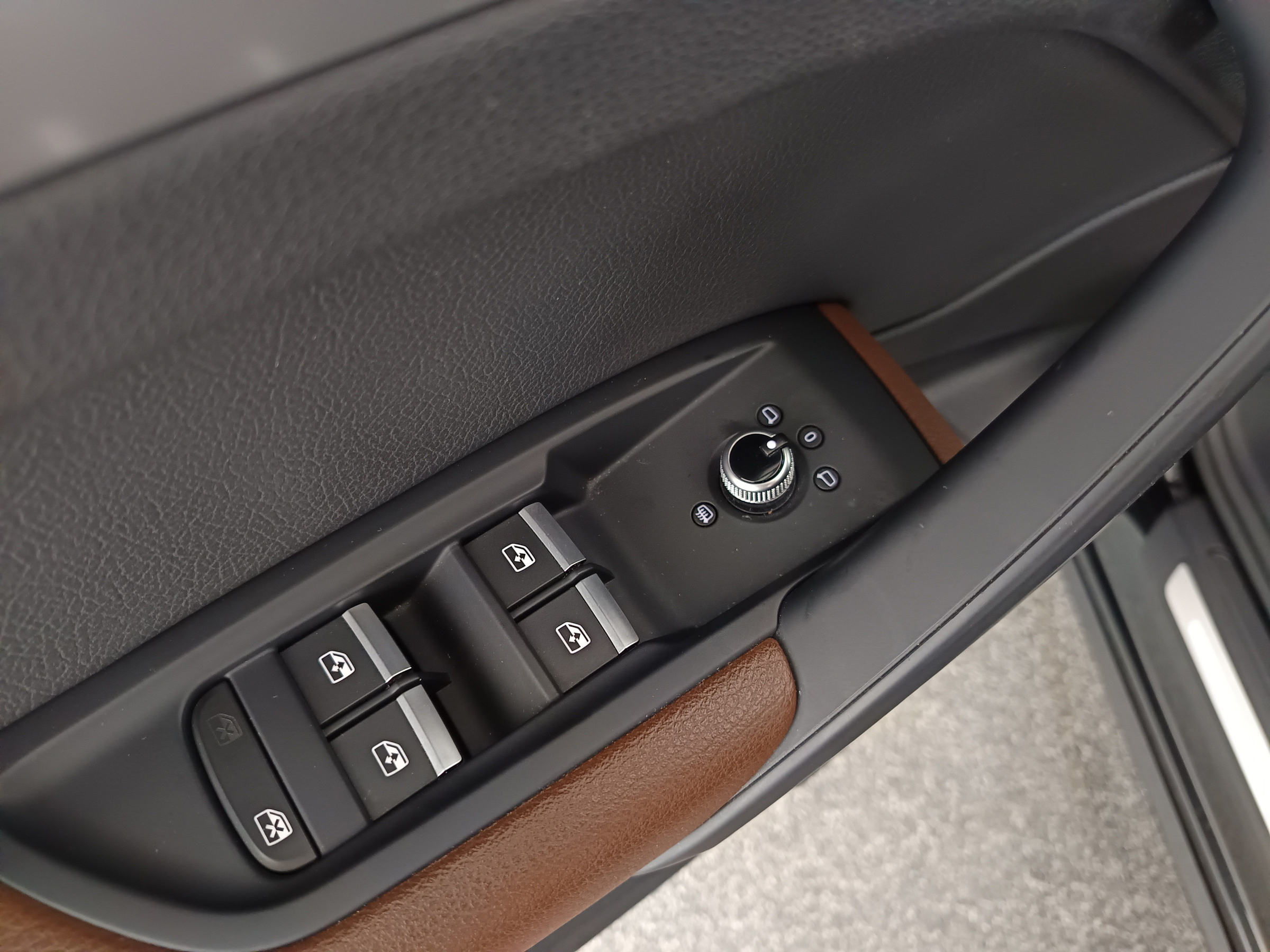 Audi Q5 2.0 e 55 TFSI e quattro sport | Bild 12 von 31