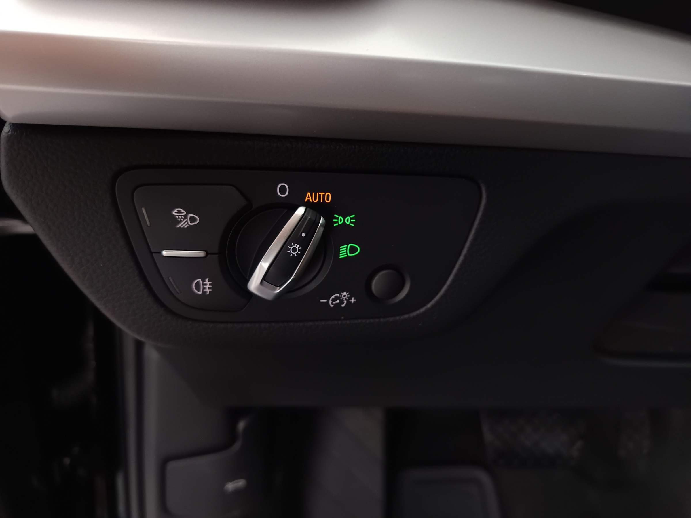 Audi Q5 2.0 e 55 TFSI e quattro sport | Bild 13 von 31