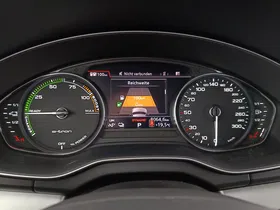 Audi Q5 2.0 e 55 TFSI e quattro sport | Thumbnail 16 von 31