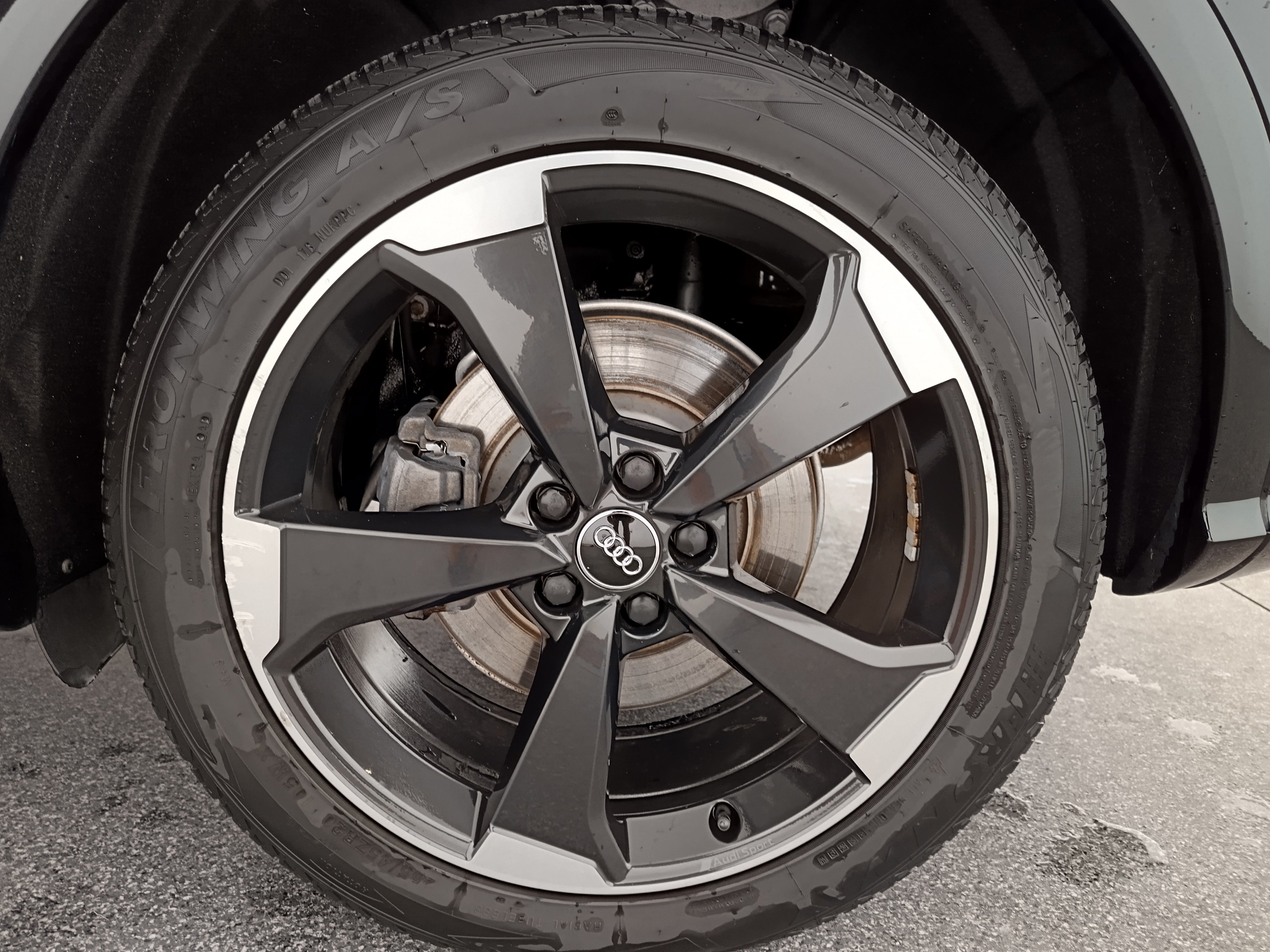 Audi Q5 2.0 e 55 TFSI e quattro sport | Bild 10 von 31