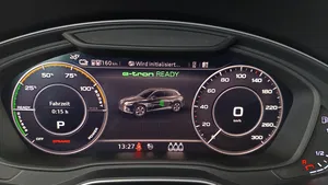 Audi Q5 2.0 TFSI e 50 e quattro sport | Thumbnail 16 von 31