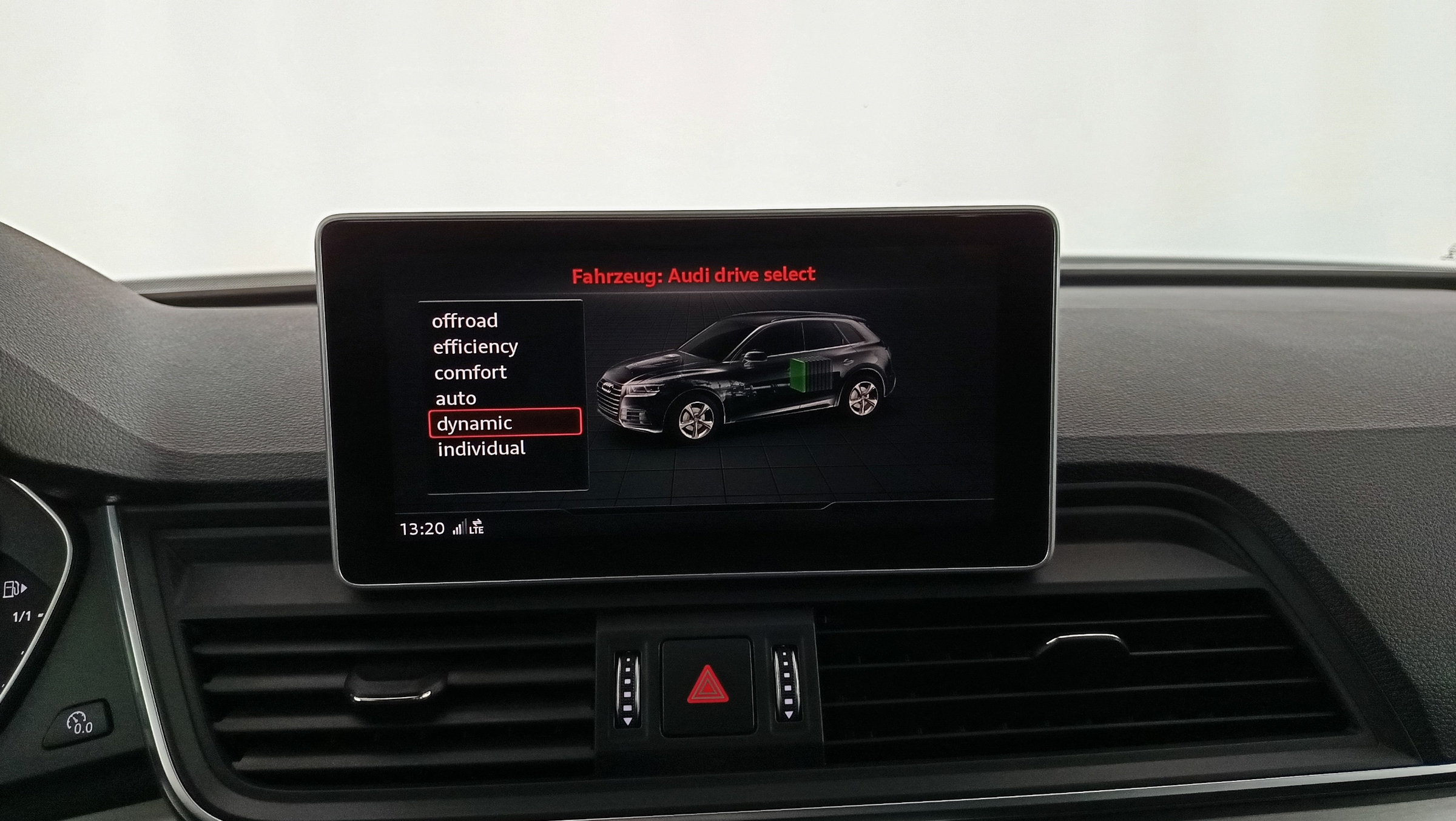 Audi Q5 2.0 TFSI e 50 e quattro sport | Bild 21 von 31