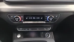 Audi Q5 2.0 TFSI e 50 e quattro sport | Thumbnail 28 von 31