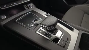 Audi Q5 2.0 TFSI e 50 e quattro sport | Thumbnail 29 von 31