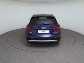 Audi Q5 2.0 TFSI e 50 e quattro sport | Thumbnail 7 von 31