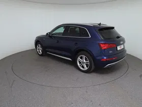 Audi Q5 2.0 TFSI e 50 e quattro sport | Thumbnail 8 von 31