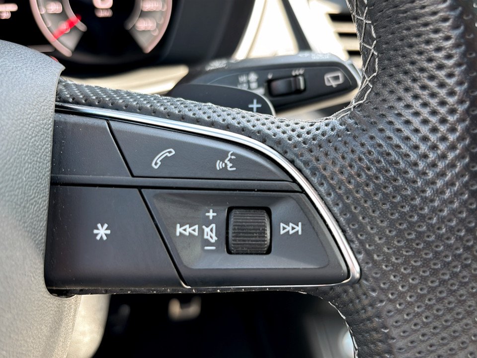 Audi Q5 40 TDI quattro S-Line | Bild 10 von 17