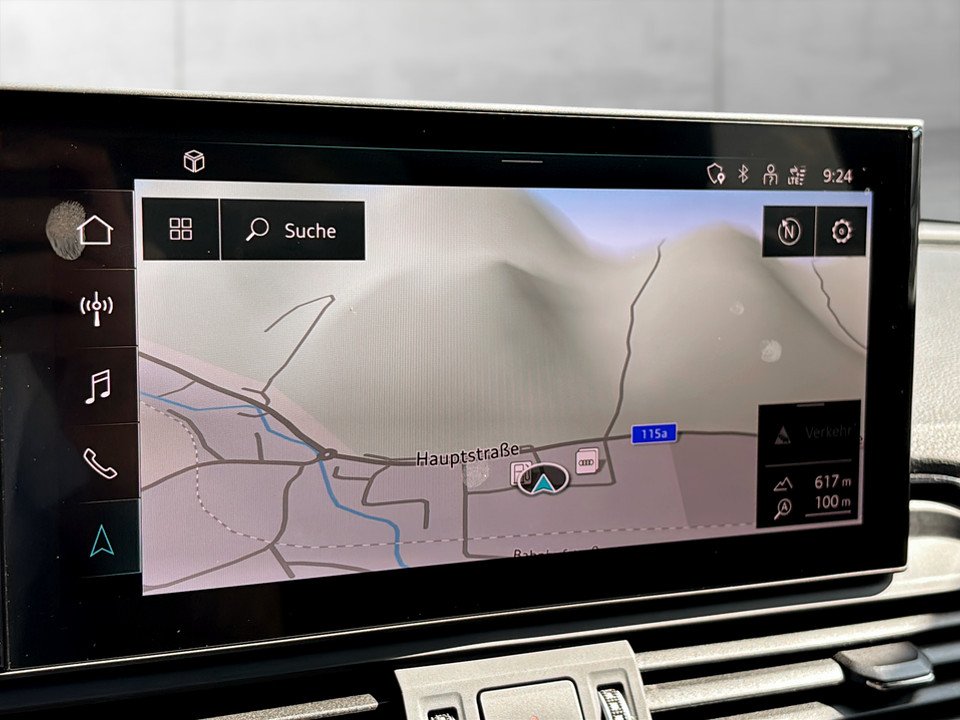 Audi Q5 40 TDI quattro S-Line | Bild 14 von 17