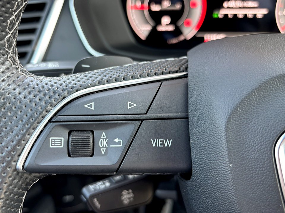 Audi Q5 40 TDI quattro S-Line | Bild 9 von 17
