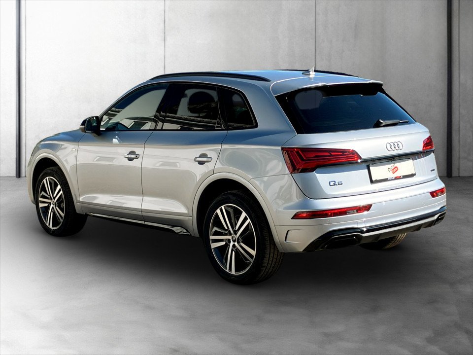 Audi Q5 40 2.0 TDI quattro S-Line | Bild 4 von 6