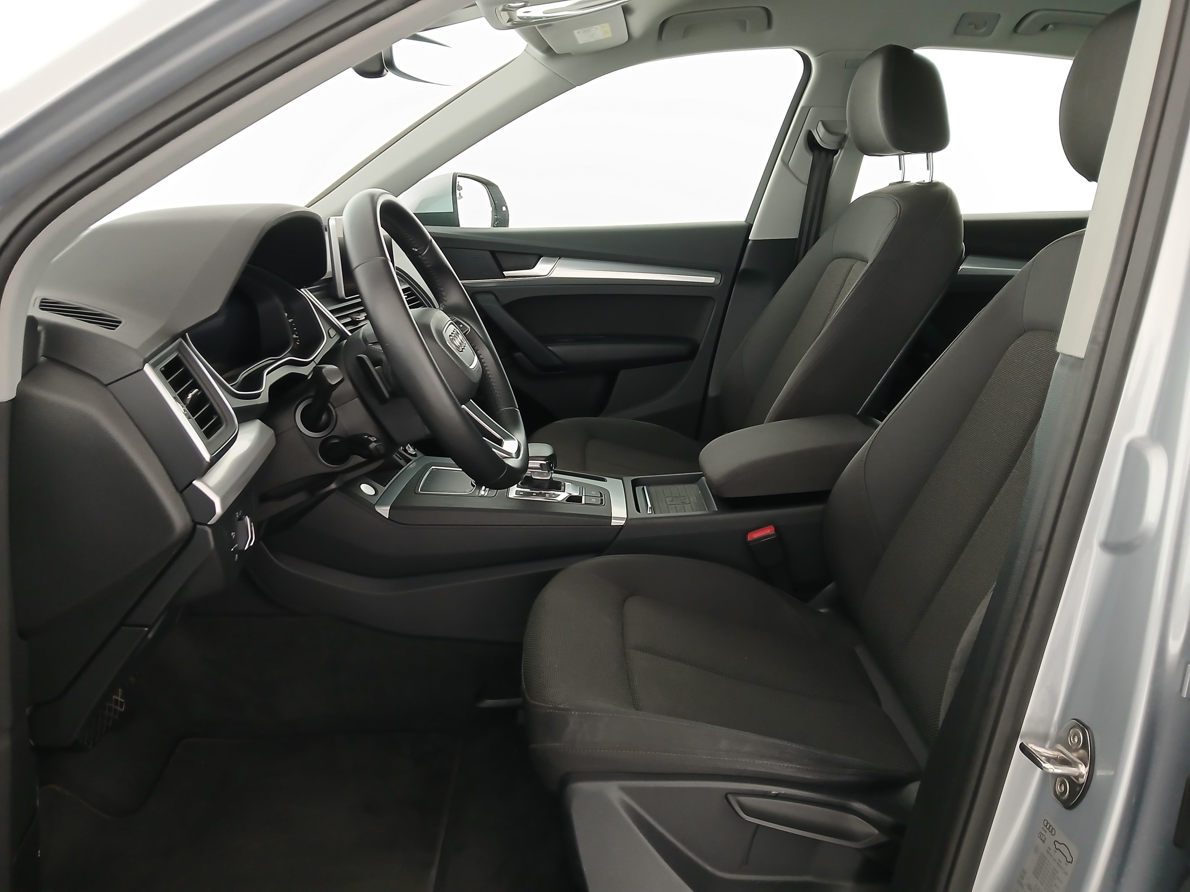 Audi Q5 2.0 40 TDI quattro design | Bild 14 von 31