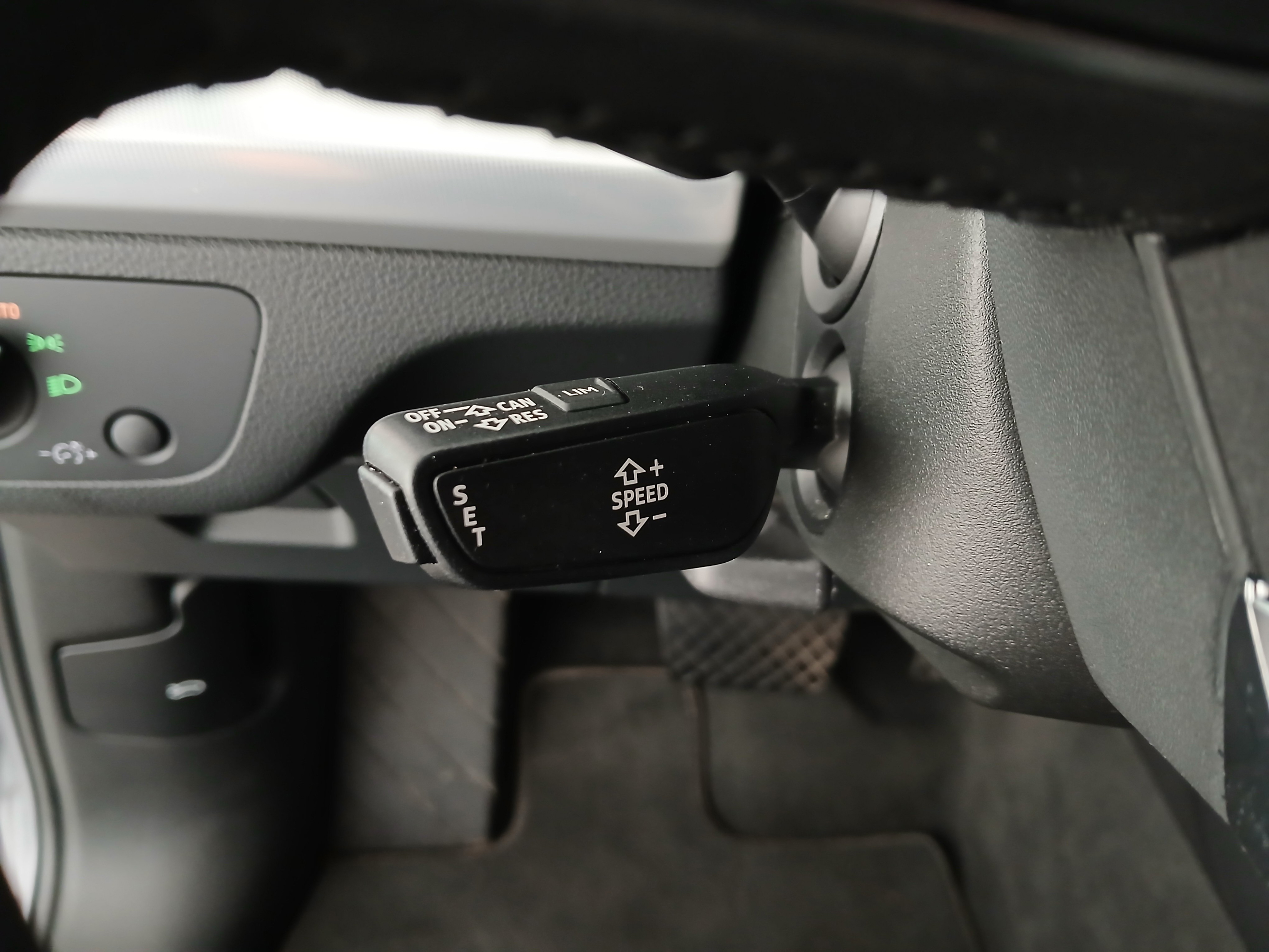 Audi Q5 2.0 40 TDI quattro design | Bild 19 von 31