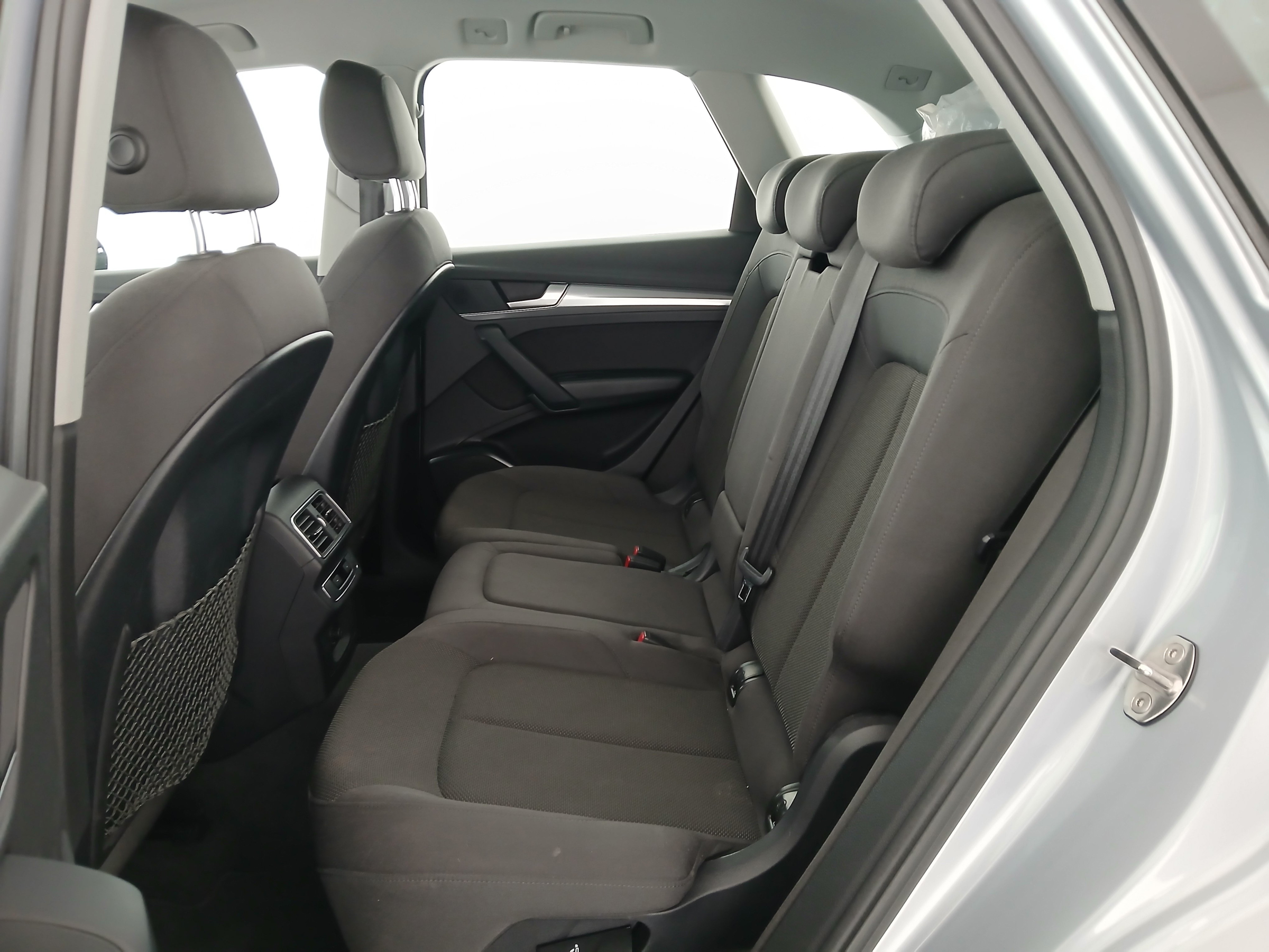 Audi Q5 2.0 40 TDI quattro design | Bild 29 von 31