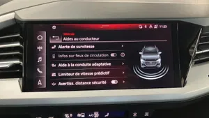 Audi Q4 e-tron 40 e-tron | Thumbnail 16 von 24