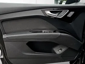 Audi Q4 50 e-tron SB quattro | Thumbnail 6 von 8