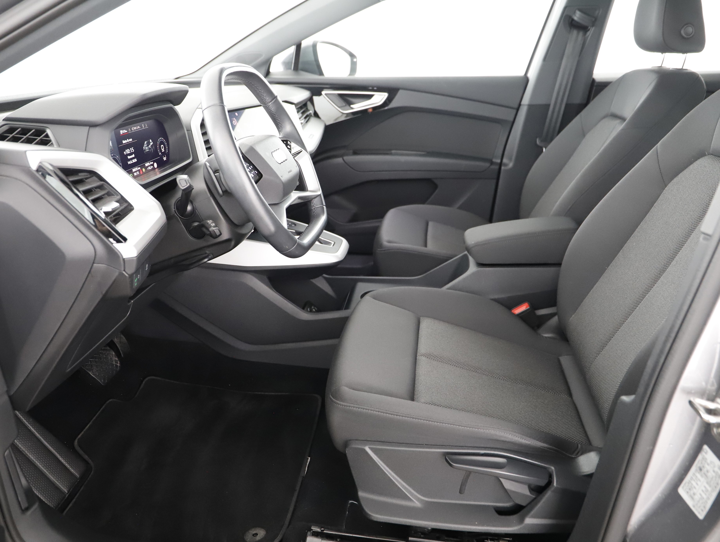 Bild eines Audi Q4 e-tron Sportback quattro 45 e-tron business