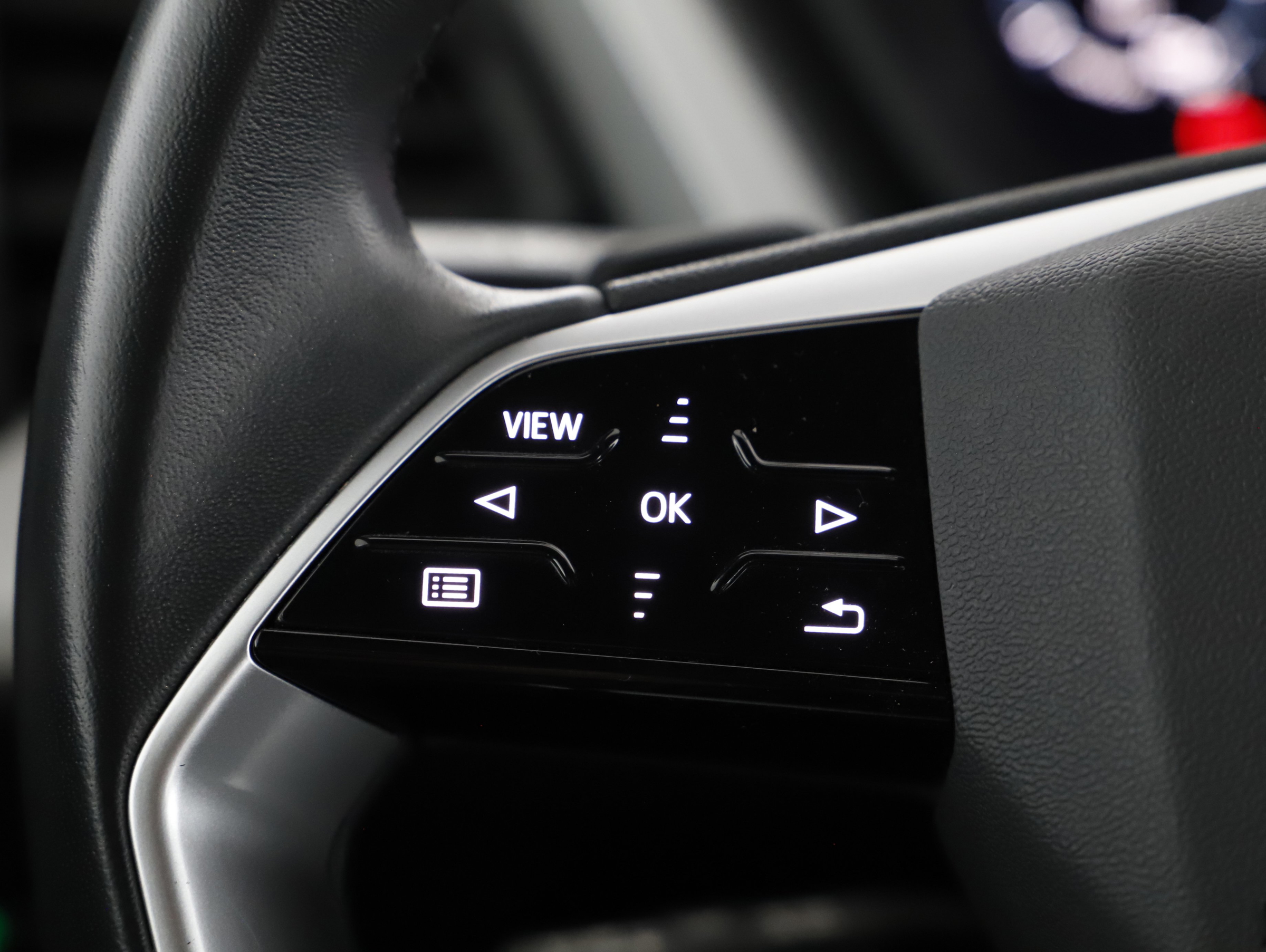 Audi Q4 e-tron Sportback quattro 45 e-tron business | Bild 10 von 23