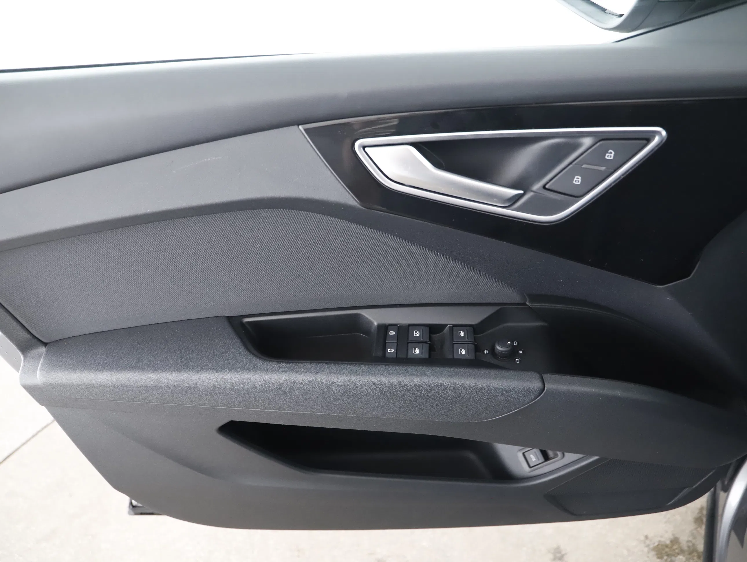 Audi Q4 e-tron Sportback quattro 45 e-tron business | Bild 14 von 23