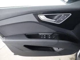 Audi Q4 e-tron Sportback quattro 45 e-tron business | Thumbnail 14 von 23
