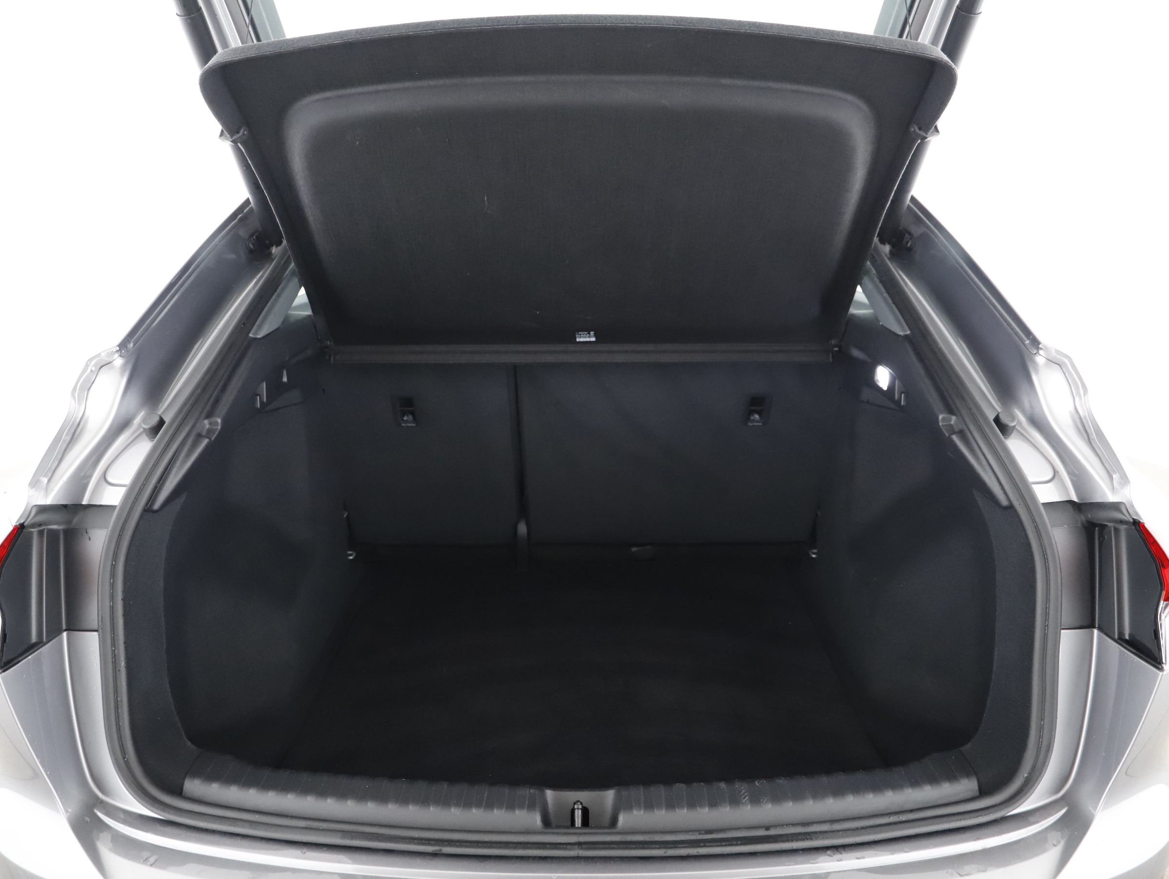 Audi Q4 e-tron Sportback quattro 45 e-tron business | Bild 16 von 23
