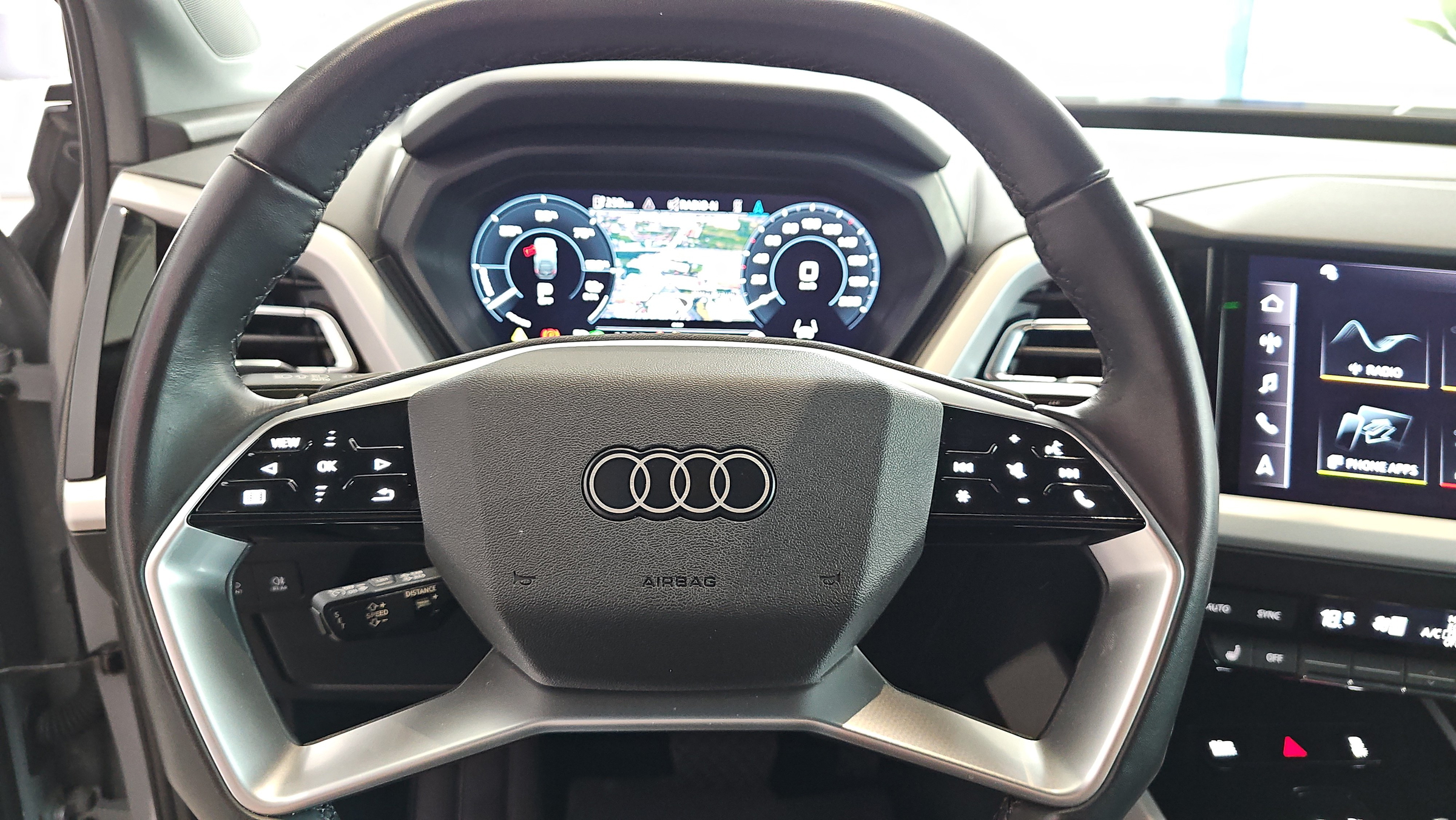 Audi Q4 e-tron SB quattro 45 business | Bild 12 von 23