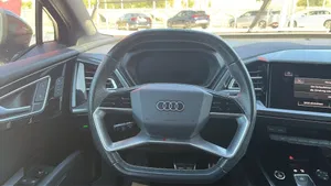 Audi Q4 e-tron 40 e-tron | Thumbnail 9 von 23