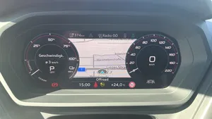 Audi Q4 e-tron quattro 45 e-tron | Thumbnail 11 von 20