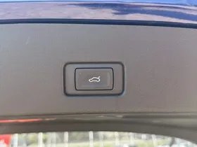 Audi Q4 e-tron quattro 45 e-tron | Thumbnail 13 von 20