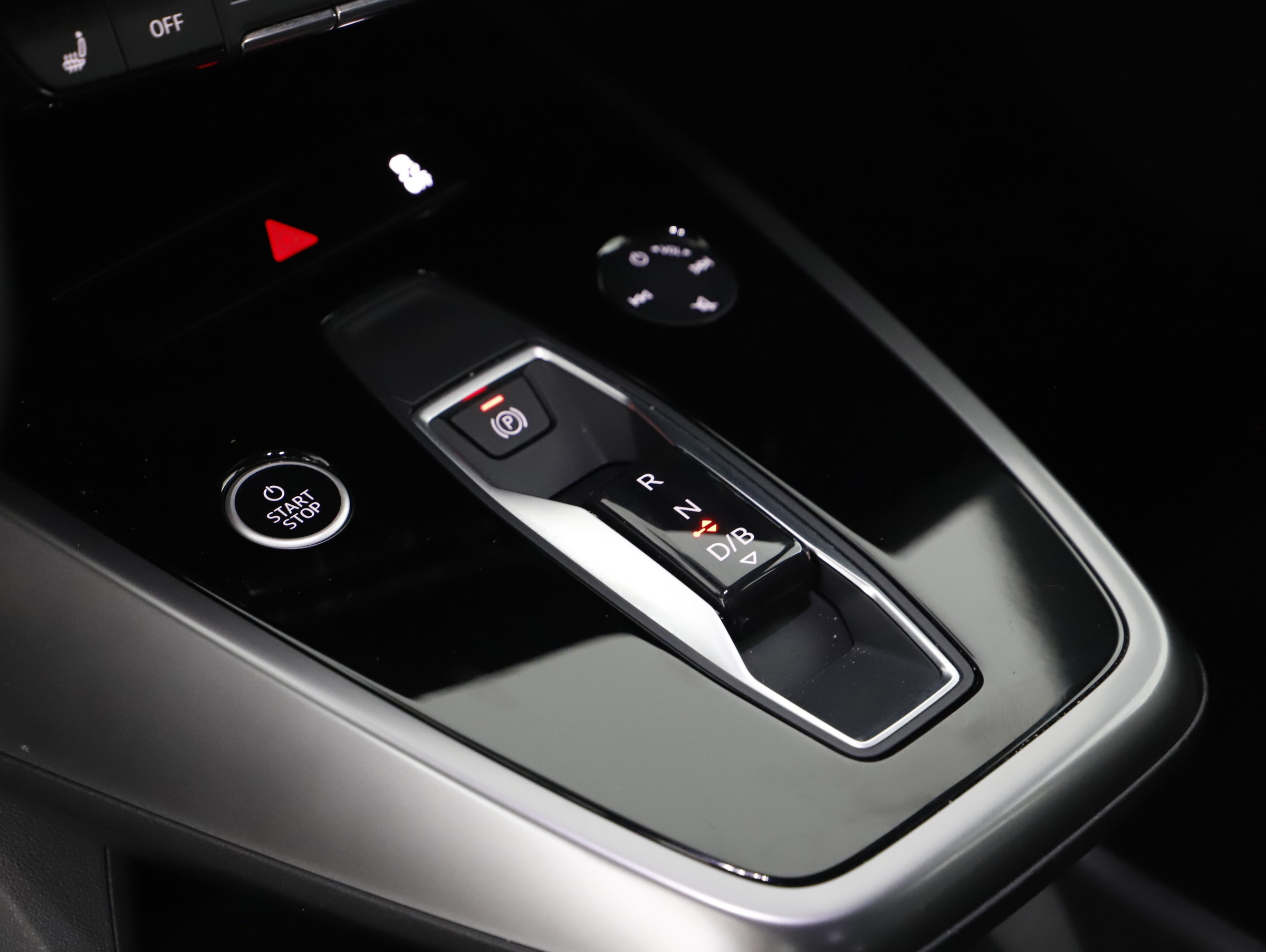 Audi Q4 e-tron quattro 45 e-tron | Bild 5 von 8