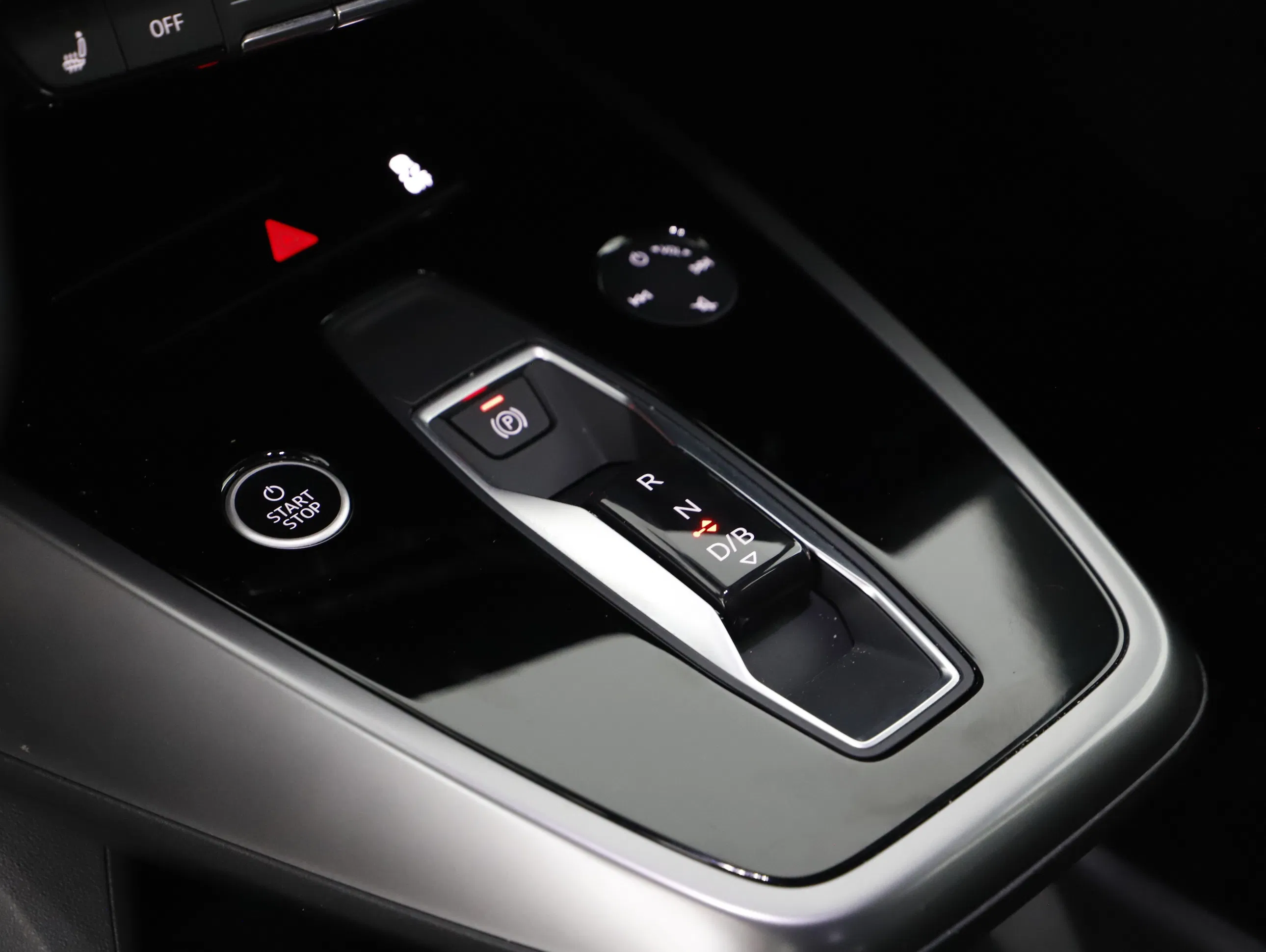 Audi Q4 e-tron quattro 45 e-tron | Bild 5 von 8