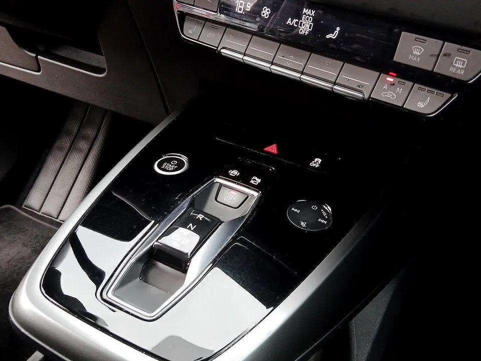 Audi Q4 e-tron quattro 50 e-tron | Bild 9 von 13