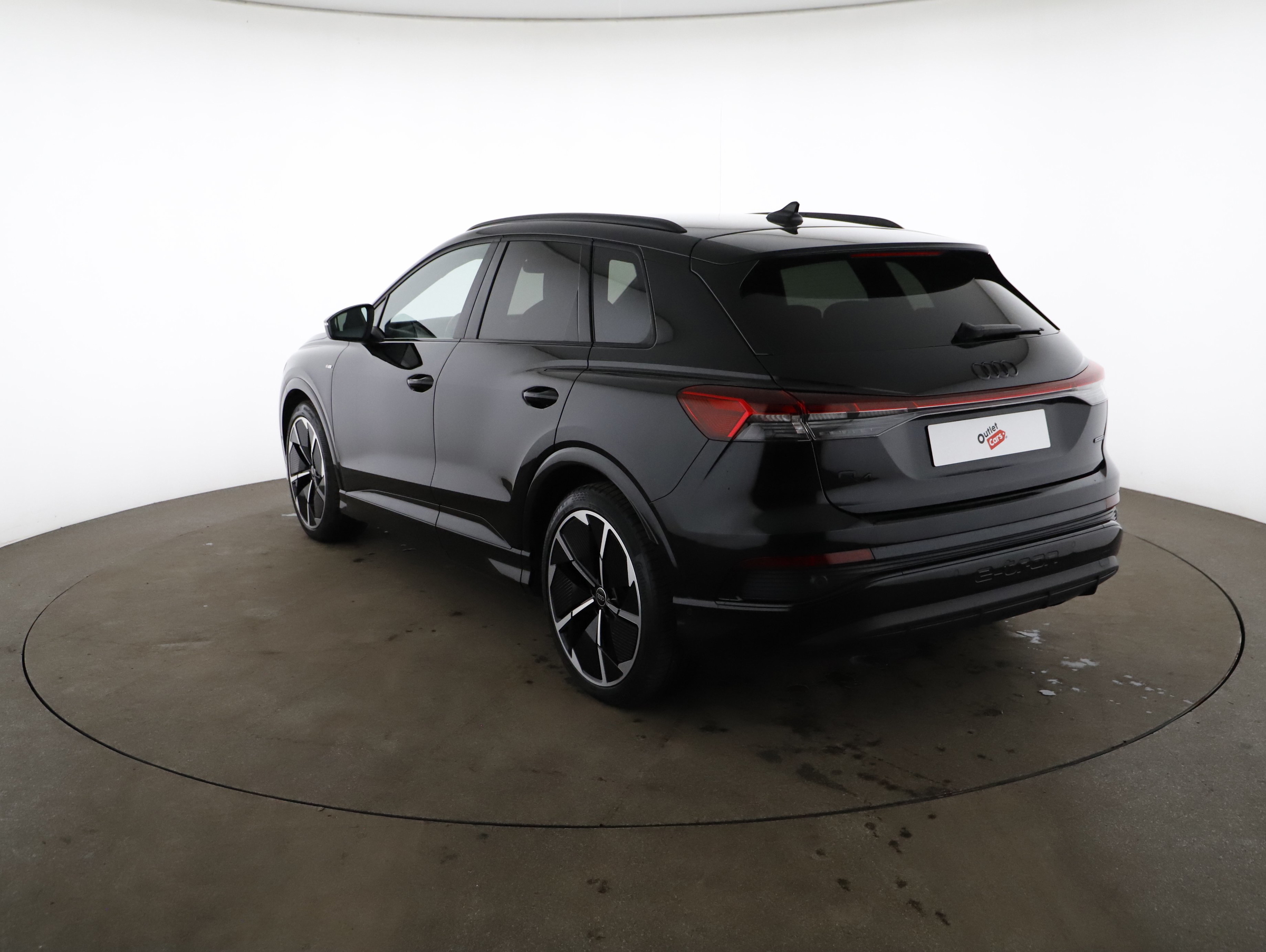 Audi Q4 e-tron quattro 50 e-tron | Bild 19 von 23