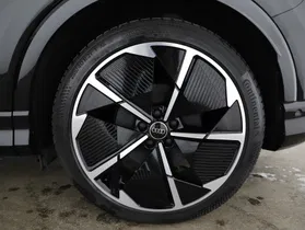 Audi Q4 e-tron quattro 50 e-tron | Thumbnail 22 von 23