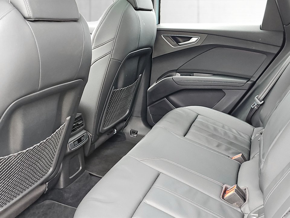 Audi Q4 50 e-tron quattro | Bild 14 von 24
