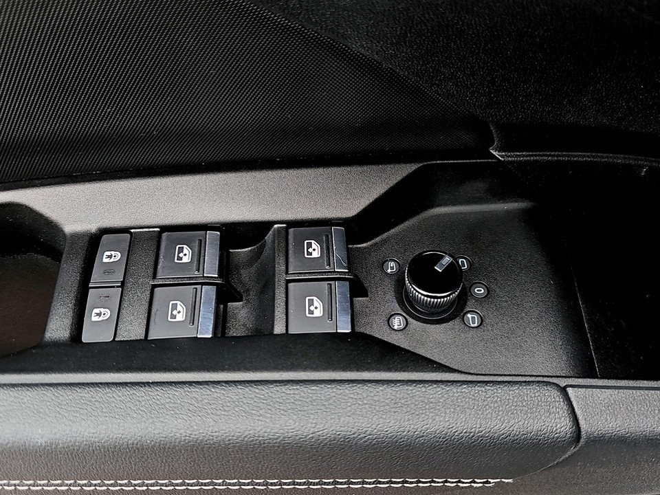 Audi Q4 50 e-tron quattro | Bild 18 von 24